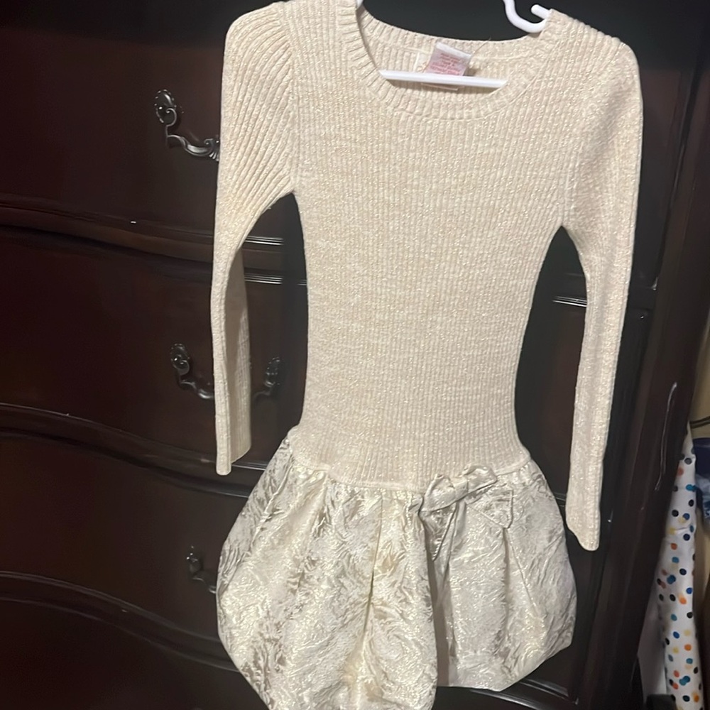 Like new dress made by "Heirlooms"